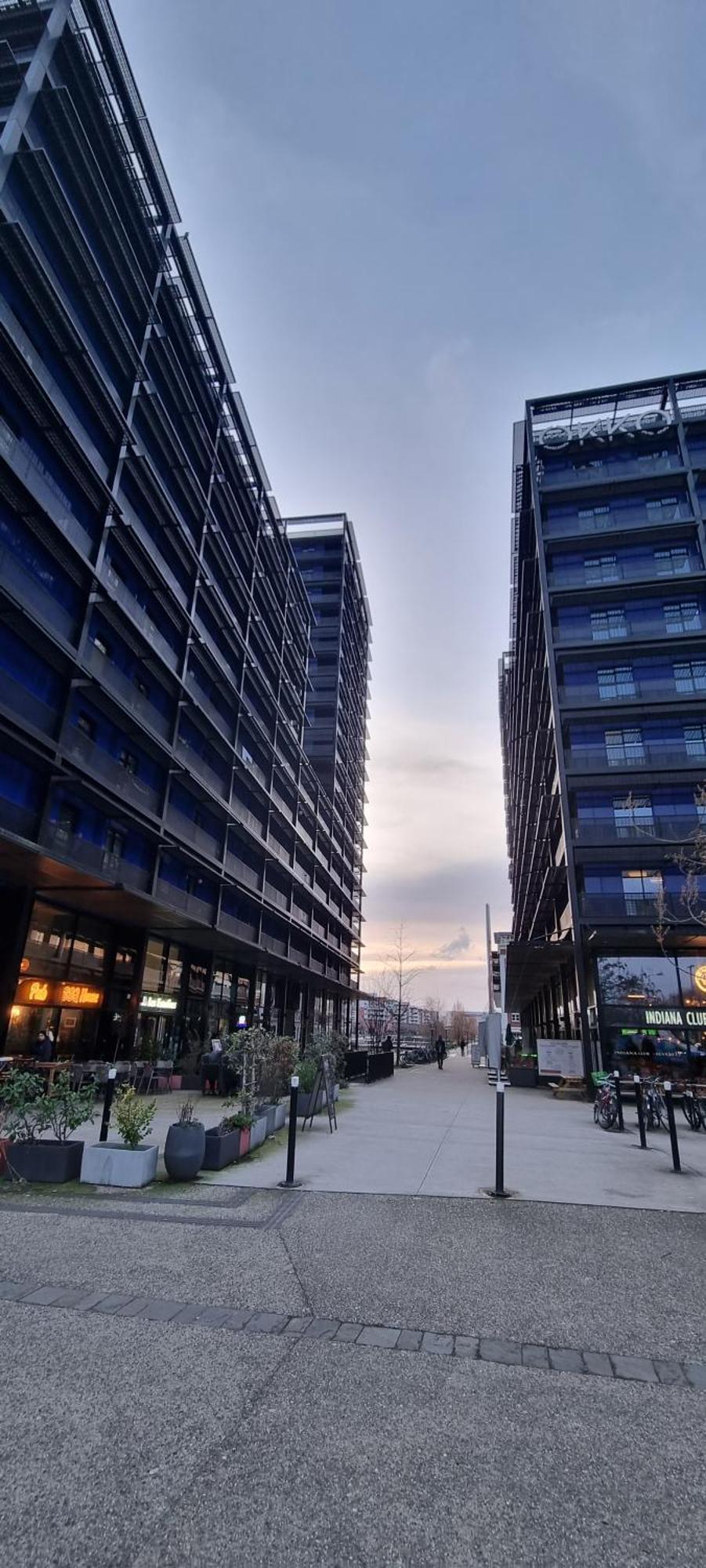 Bel Appartement Contemporain Avec Terrasse Climatisation Et Parking Payant En Option สตราสบูร์ก ภายนอก รูปภาพ