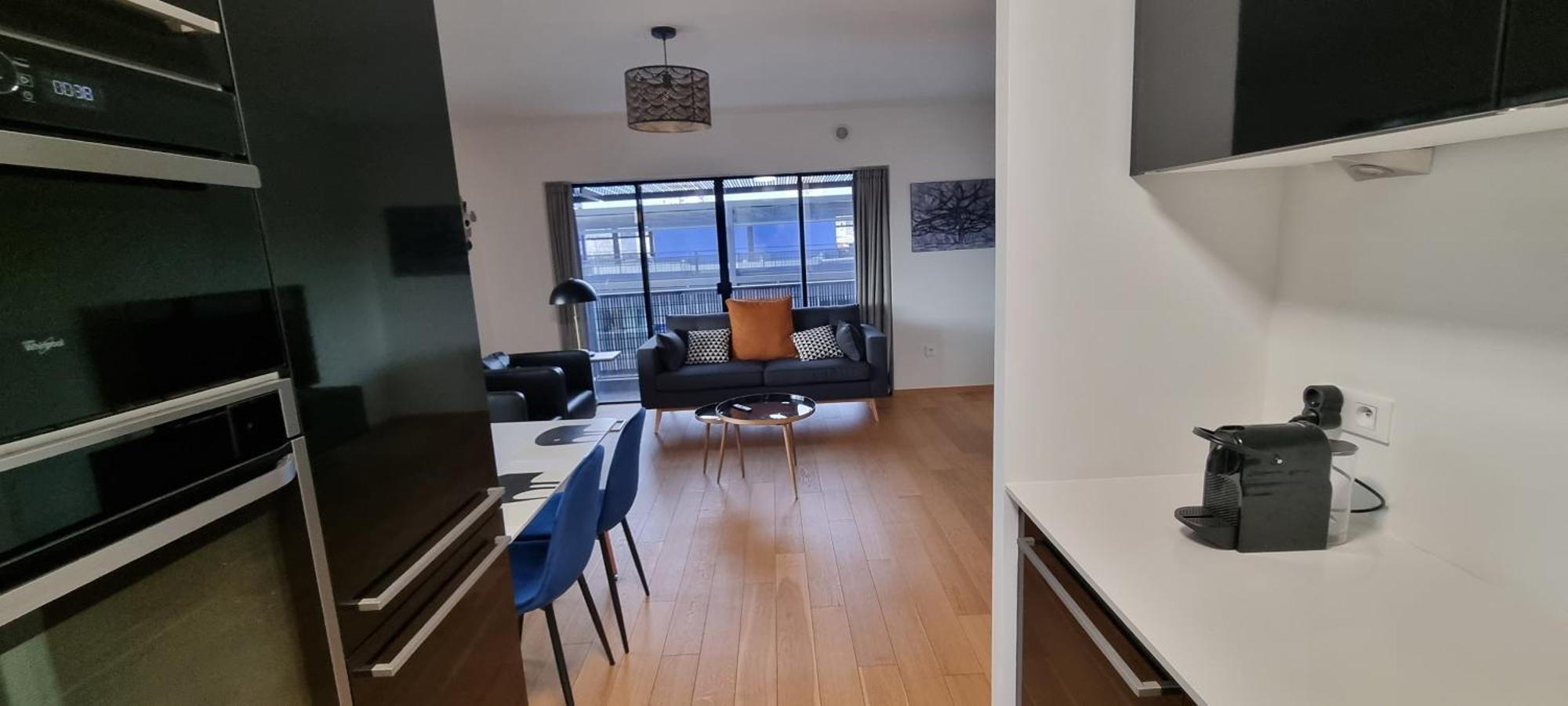 Bel Appartement Contemporain Avec Terrasse Climatisation Et Parking Payant En Option สตราสบูร์ก ภายนอก รูปภาพ