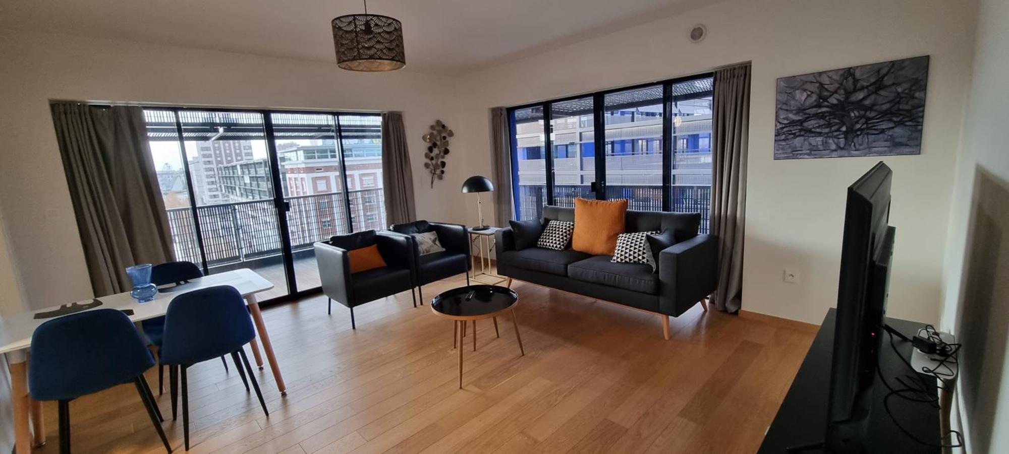 Bel Appartement Contemporain Avec Terrasse Climatisation Et Parking Payant En Option สตราสบูร์ก ภายนอก รูปภาพ
